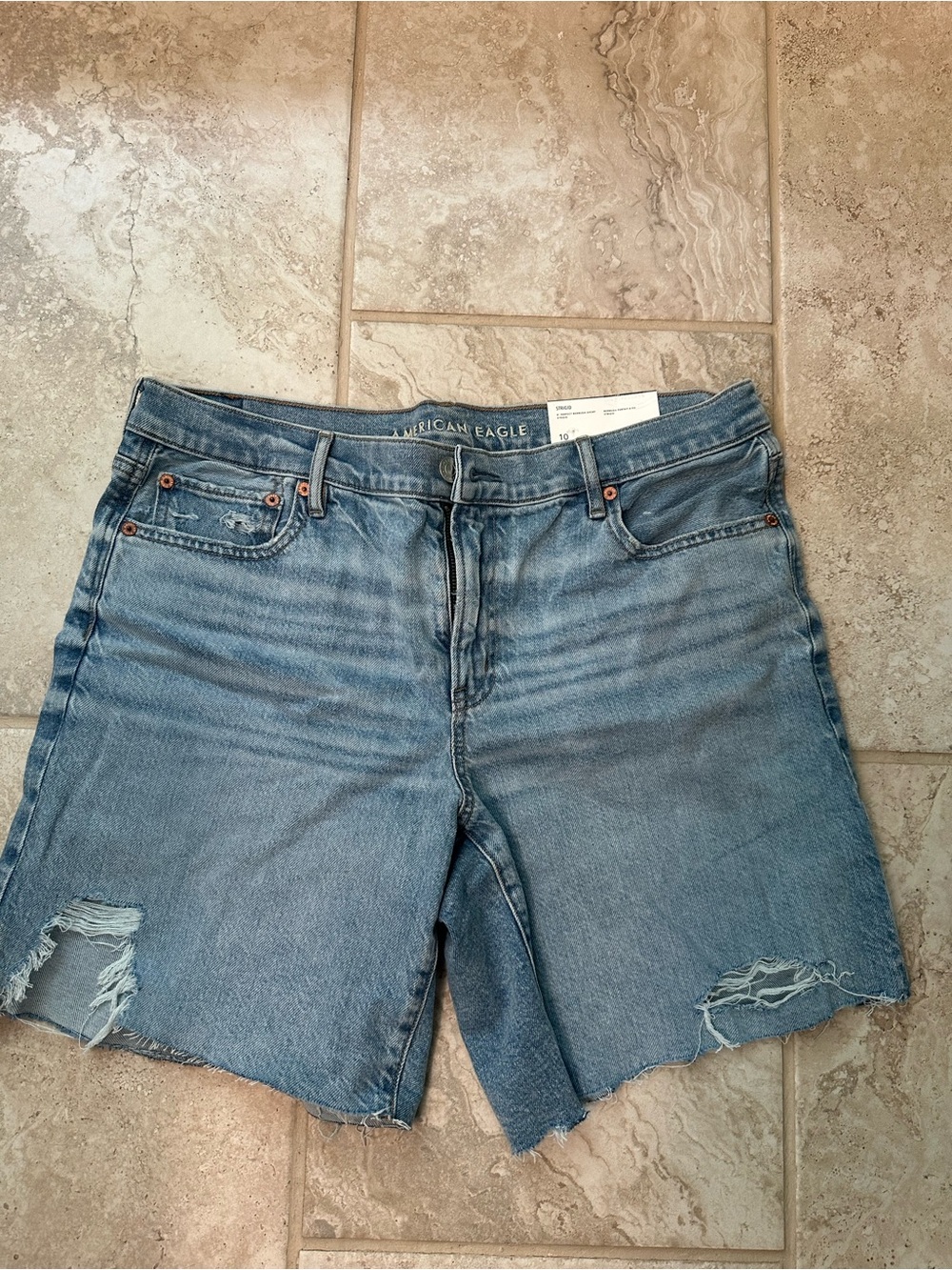 NWT American Eagle 8” Strigid Perfect Denim Bermuda Shorts size 10